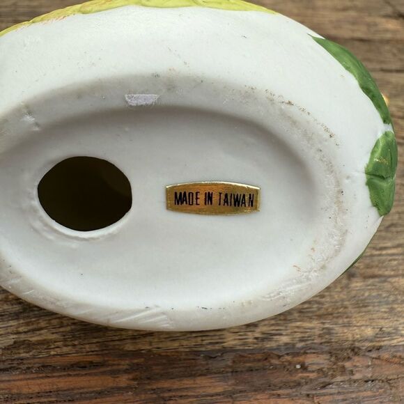 Vintage Porcelain Dove with Holly Candlestick Holder - Picture 6 of 10